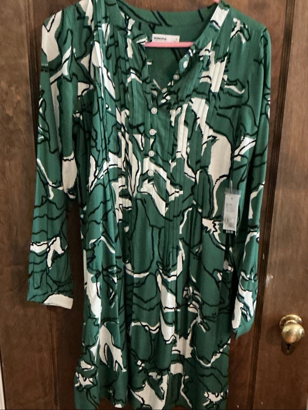 Brand new Sonoma Green and White Abstract Long Sleeve Dress size small